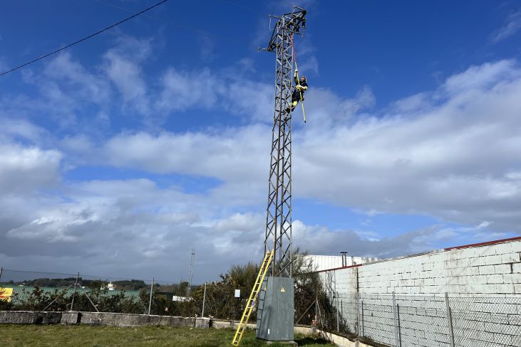 Curso "Operador Local en MT VIESGO" - CONELEC